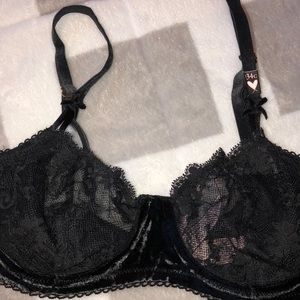 Victoria’s Secret bra. Brand new with tag !